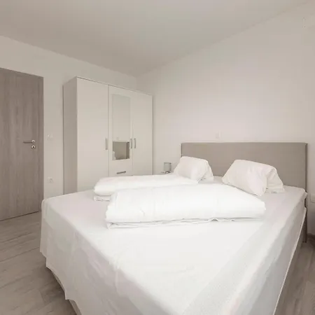Perfect Place Apartments Kranj Exterior photo